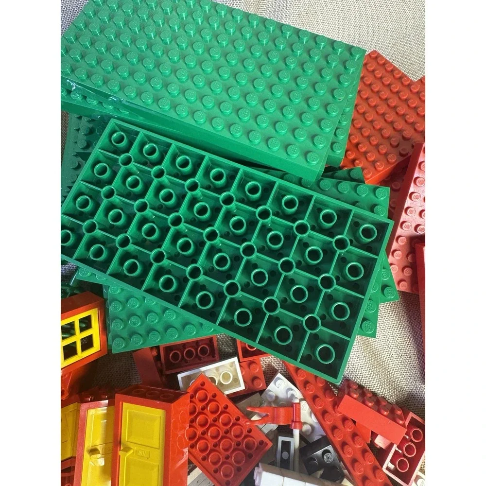 Vintage LEGO Lot 8.6 lbs 60s, 70s Samsonite Waffle Plates Homemaker Figs Wheels